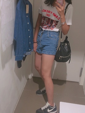 謝汶伶さんのコーディネート