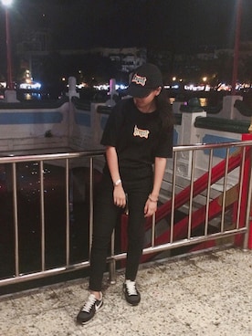 「8seconds（エイトセカンズ）のアイテム（帽子）」を使った、謝汶伶さん（レディース・165cm）の秋コーディネート