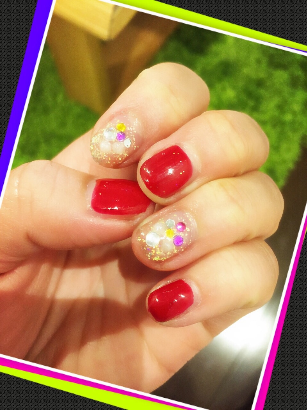 「ジェルネイル」｜「graceのアイテム（ハンドケア/ハンドクリーム、レッド系）」を使った、coco.kotaさん（レディース・160cm）の冬コーディネートの1枚目の写真