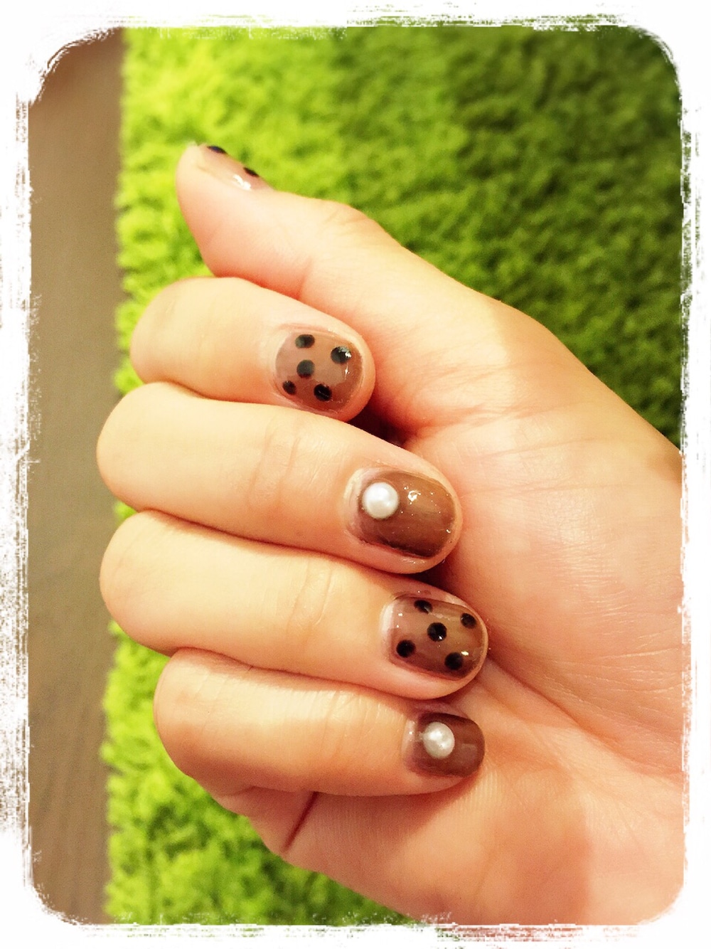 「水玉」｜「graceのアイテム（ハンドケア/ハンドクリーム、ブラック系）」を使った、coco.kotaさん（レディース・160cm）の春コーディネートの1枚目の写真