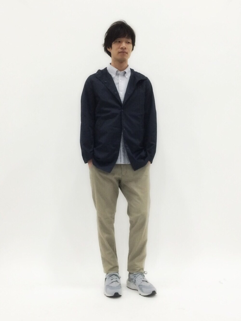 「ストライプシャツ、Junred、乱痴気、air huarache、Snugpak」｜「乱痴気のSNUGPAK / Hooded Coat（その他アウター、ブルー系）」を使った、NandeyaNenさん（メンズ・180cm）の春コーディネートの1枚目の写真