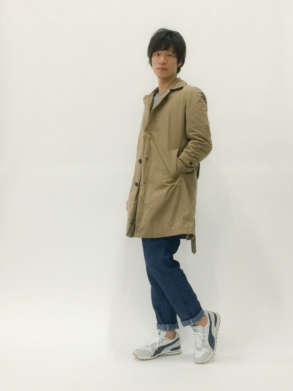 「PUMA、スプリングコート、ikka LOUNGE(ikka LOUNGE)、tx-3、TRANS CONTINENTS」｜「PUMAのTX-3（スニーカー、ホワイト系）」を使った、NandeyaNenさん（メンズ・180cm）の春コーディネートの1枚目の写真