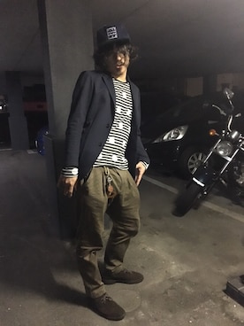 「★CHICKENNOT（チキンノット）のアイテム（Tシャツ/カットソー、グレー系）」を使った、じょにー(もじゃ)さん（メンズ）の秋コーディネート