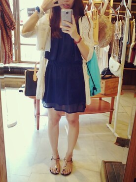 「無のアイテム（ワンピース、ブルー系）」を使った、徐玉さん（レディース・157cm）の秋コーディネート