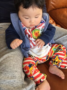 「GOTHAM（ゴッサム）のアイテム（Tシャツ/カットソー、ホワイト系）」を使った、sunnyKさん（キッズ・70cm）の春コーディネート