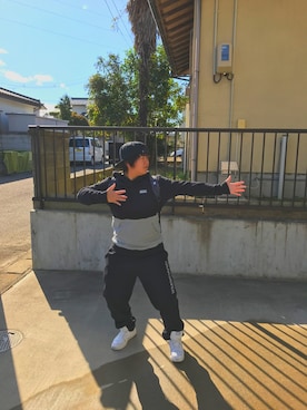 「SUPRA（スープラ）のアイテム（帽子）」を使った、結意さん（レディース・160cm）の秋コーディネート