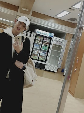 Hyeong gwan Jeongさんのコーディネート