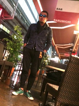 「H&M（エイチ・アンド・エム）のアイテム（ストール/ショール）」を使った、sakamo🏀さん（メンズ・180cm）の秋コーディネート