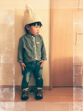 「Handmade（ハンドメイド）のアイテム（ニットキャップ/ビーニー、ホワイト系）」を使った、niiiinaさん（キッズ・130cm）の秋コーディネート