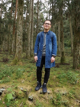 「sweatshirt」｜「アイテム（ジャケット/アウター）」を使った、吳俊修さん（メンズ・170cm）の冬コーディネート