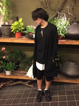 「アイテム（ピーコート）」を使った、莊育全さん（メンズ・174cm・10代）の春コーディネート