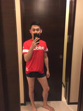 王_晚さんのコーディネート