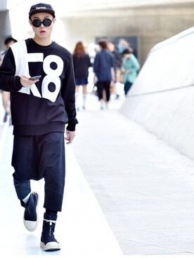 「streetsnap」｜「アイテム（スウェット）」を使った、김재욱さん（メンズ・168cm）の冬コーディネート