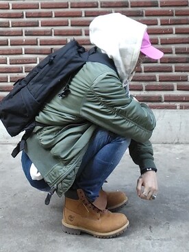 「Alpha Industries（アルファインダストリーズ）のアイテム（その他アウター）」を使った、김재욱さん（メンズ・170cm）の春コーディネート