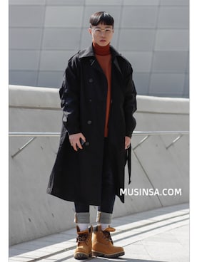 「アイテム（その他シューズ、イエロー系）」を使った、김재욱さん（メンズ・170cm）の春コーディネート