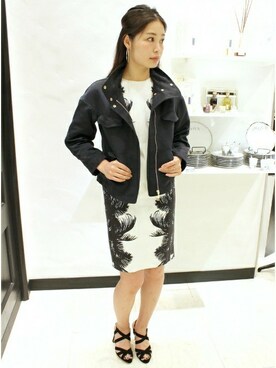 「FIGARO Paris（フィガロパリ）のアイテム（ジャケット/アウター）」を使った、ayaさん（レディース・166cm）の春コーディネート
