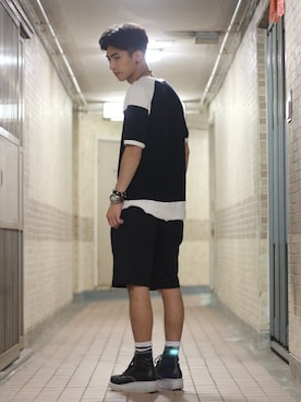 「GIVENCHY（ジバンシイ）のアイテム（ブーツ）」を使った、柳偽さん（メンズ・177cm）の秋コーディネート