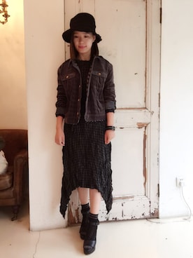 「initial（イニシャル）のアイテム（ライダースジャケット）」を使った、kelly 刘さん（レディース・158cm）の秋コーディネート