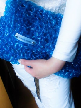 「soranocolor（ソラノカラー）の"ocean flavor??" gummy candy clutch bag（クラッチバッグ、ブルー系）」を使った、reeさん（レディース・158cm）の春コーディネート