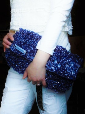 「アイテム（クラッチバッグ、パープル系）」を使った、reeさん（レディース・158cm）の春コーディネート