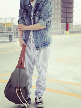 「Ungrid（アングリッド）の 【Casual】ｳﾞｨﾝﾃｰｼﾞGｼﾞｬﾝ （デニムジャケット）」を使った、momo♡さん（レディース・156cm）の春コーディネート