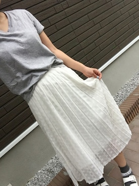 「白スカート」｜「アイテム（財布/小物）」を使った、ちみそうさん（レディース・165cm）の夏コーディネート