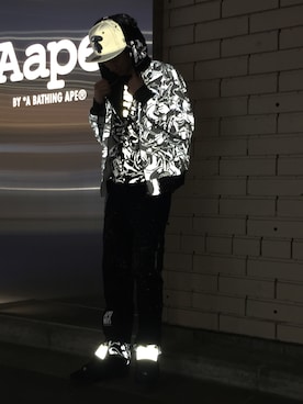 「Bape」｜「アイテム（ナイロンジャケット）」を使った、吉田隼太郎さん（メンズ・179cm）の春コーディネート