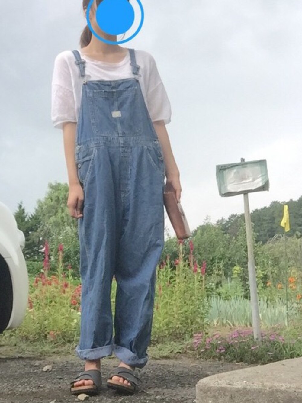 「オーバーオール、サロペット、古着、サマーニット、ビルケンシュトック、チューリッヒ」｜「studio CLIPのアイテム（Tシャツ/カットソー、ホワイト系）」を使った、きゃおさん（レディース・167cm）の夏コーディネートの1枚目の写真