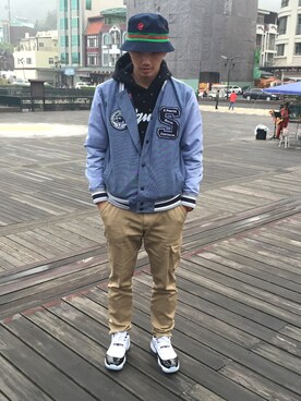 「staple（ステイプル）のアイテム（帽子）」を使った、Kidd Whiteさん（メンズ・180cm）の冬コーディネート