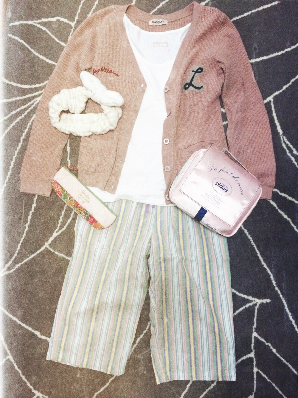 「UNIQLO、ルームウェア、パジャマ、歯磨きStyle、おはようニッポン」｜「gelato piqueのmoco moco “ジェラート”ボーダーヘアーバンド（ルームウェア/パジャマ、ベージュ系）」を使った、chika   rrrさん（レディース・151cm）の秋コーディネートの1枚目の写真