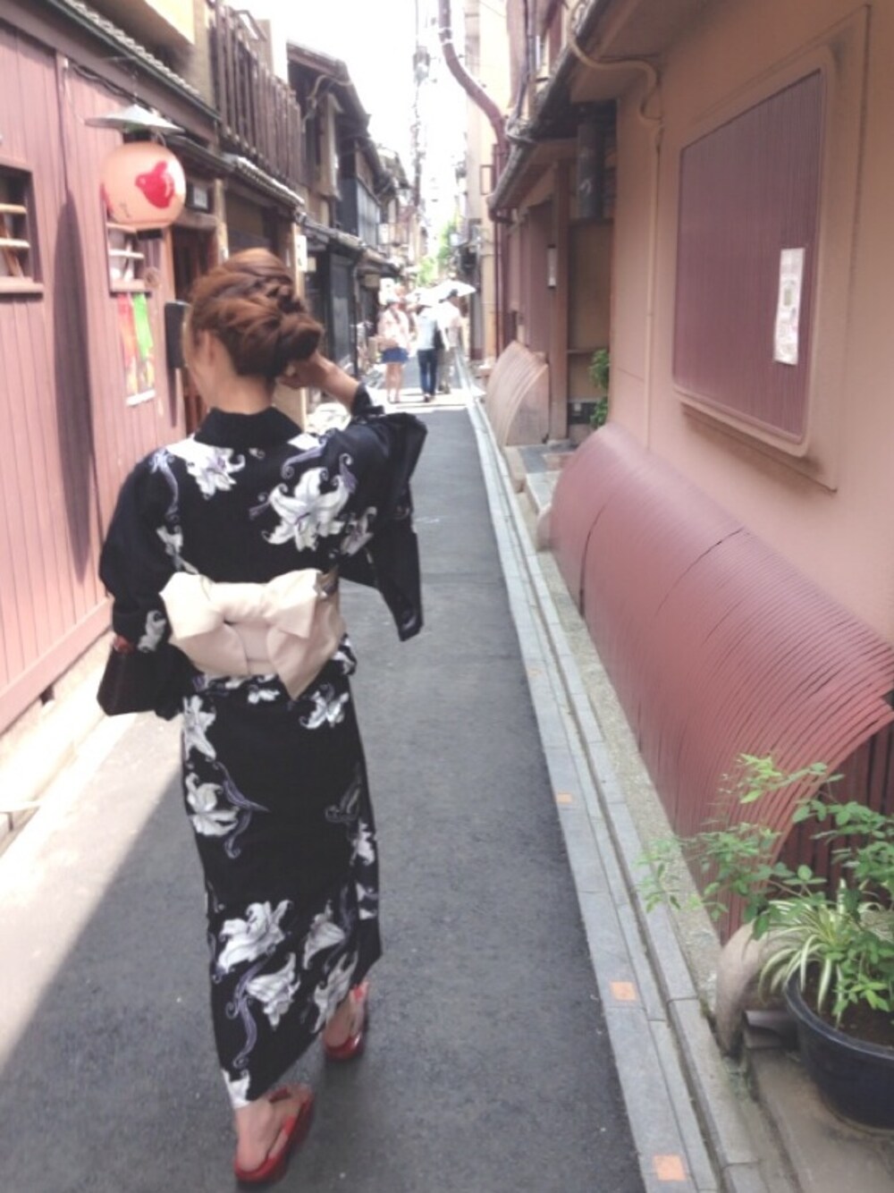 「??のアイテム（浴衣、ブラック系）」を使った、yucaさん（レディース・156cm）の秋コーディネートの1枚目の写真