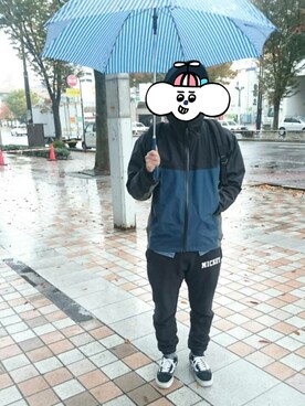 「雨」｜「アイテム（マウンテンパーカー）」を使った、マサ君∞さん（メンズ・167cm）の秋コーディネート