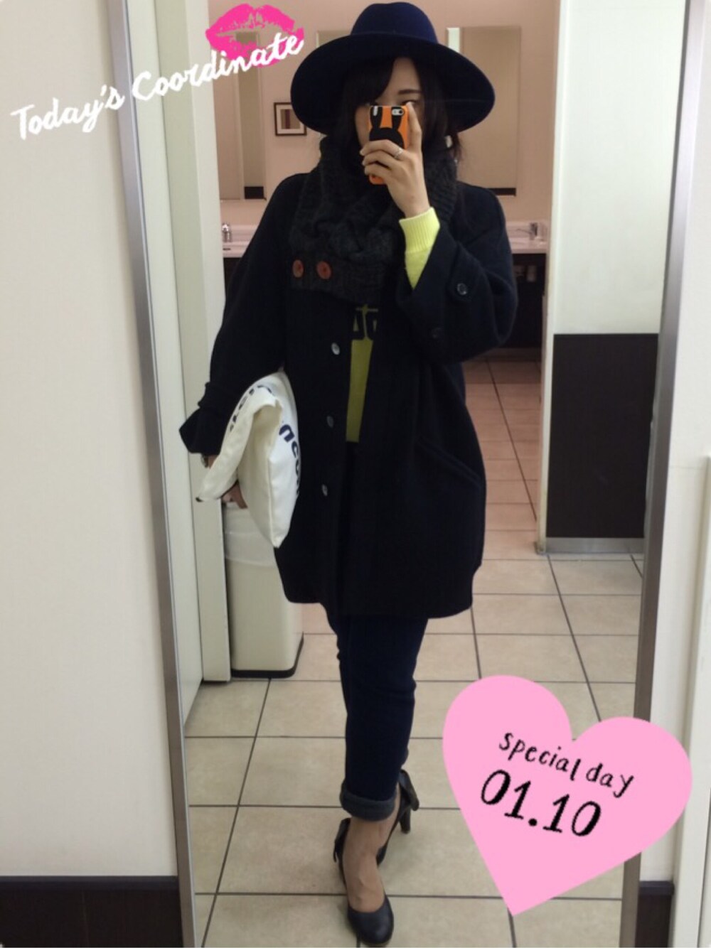 「mercibeaucoup,、Hysteric Glamour」｜「mercibeaucoup,の【先行予約】ニットナー（ニット/セーター、イエロー系）」を使った、∞SAKIMI∞さん（レディース・164cm）の冬コーディネートの1枚目の写真