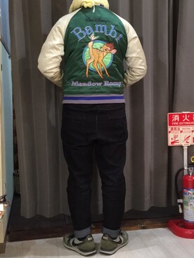 「NIKE（ナイキ）のﾅｲｷ ｲﾝﾀｰﾅｼｮﾅﾘｽﾄ（スニーカー、グリーン系）」を使った、ねこ ぱんちさん（レディース・160cm）の春コーディネート