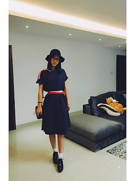 「initial（イニシャル）のアイテム（バッグ）」を使った、魂欧巴さん（レディース・170cm）の秋コーディネート