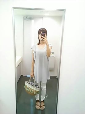 「ホワイトデニム」｜「アイテム（チュニック）」を使った、yuukiさん（レディース・170cm）の夏コーディネート