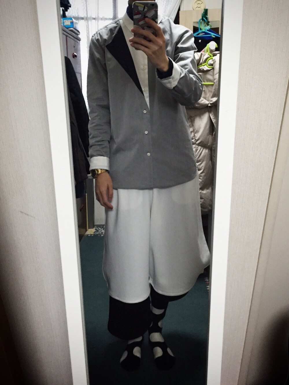 「モード」｜「ANREALAGEのSHADOW CURROT PANTS （その他パンツ、ホワイト系）」を使った、てったさん（メンズ・165cm）の冬コーディネートの1枚目の写真