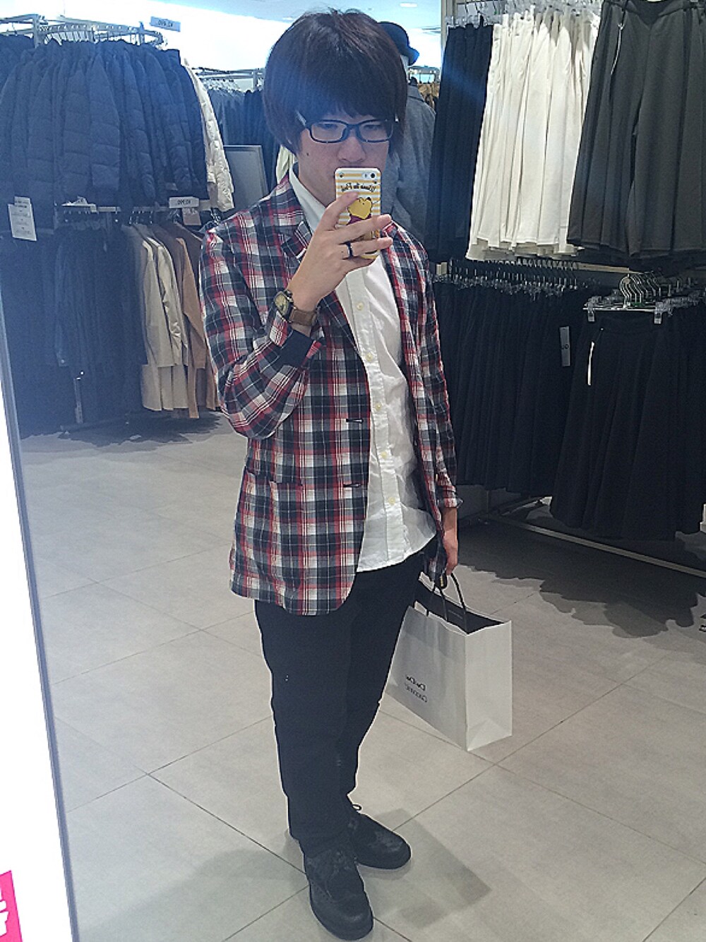 「MEN'S BIGIのアイテム（テーラードジャケット、レッド系）」を使った、くっし〜さん（メンズ・159cm）の秋コーディネートの1枚目の写真