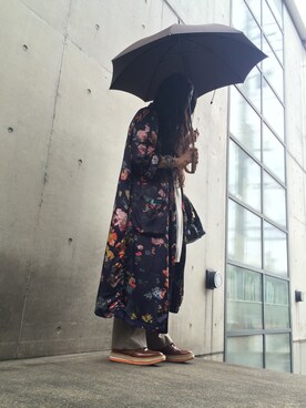 「雨の日」｜「アイテム（その他アウター）」を使った、yuiさん（レディース・160cm）の夏コーディネート