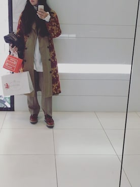 「DRIES VAN NOTEN（ドリスヴァンノッテン）のアイテム（トレンチコート）」を使った、yuiさん（レディース・160cm）の冬コーディネート