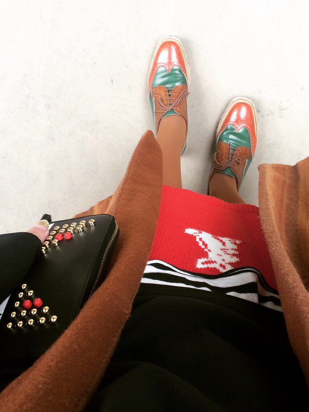 「vintage、waster's opera.、UNIQLOandLEMAIRE、タイツ、FENDI、ootd」｜「PRADAの2016ss m（スカート、レッド系）」を使った、yuiさん（レディース・160cm）の春コーディネートの1枚目の写真