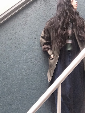 「SAINT LAURENT PARIS（サンローランパリ）のアイテム（ジャケット/アウター）」を使った、yuiさん（レディース・160cm）の春コーディネート