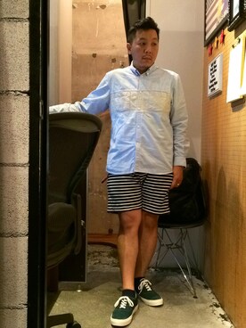 「膝上ショーツ」｜「アイテム（レッグウェア）」を使った、伊藤孝法さん（メンズ・165cm）の夏コーディネート