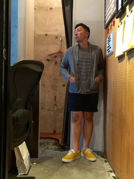 「膝上ショーツ」｜「アイテム（レッグウェア）」を使った、伊藤孝法さん（メンズ・165cm）の夏コーディネート