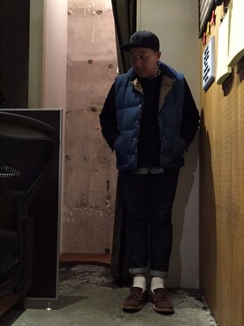 「タッセルローファー」｜「アイテム（ダウンジャケット/コート）」を使った、伊藤孝法さん（メンズ・165cm）の秋コーディネート