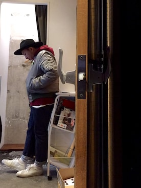 「OUTPUT（アウトプット）のアイテム（帽子）」を使った、伊藤孝法さん（メンズ・165cm）の秋コーディネート