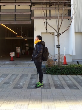 「ダウンジャケット」｜「アイテム（マフラー）」を使った、伊藤孝法さん（メンズ・165cm・40代）の冬コーディネート