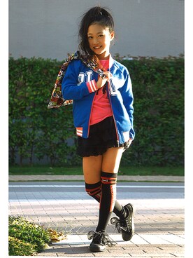 「BLOC（ブロック）のアイテム（スウェット）」を使った、bloc_betty_OFFICIALさん（キッズ・140cm）の冬コーディネート