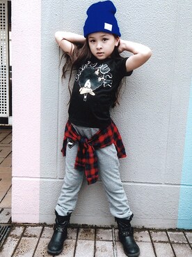 「BLOC（ブロック）のアイテム（帽子）」を使った、bloc_betty_OFFICIALさん（キッズ・110cm）の冬コーディネート