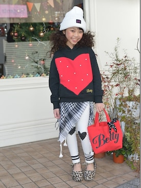 「アイテム（パーカー）」を使った、bloc_betty_OFFICIALさん（キッズ・122cm）の冬コーディネート